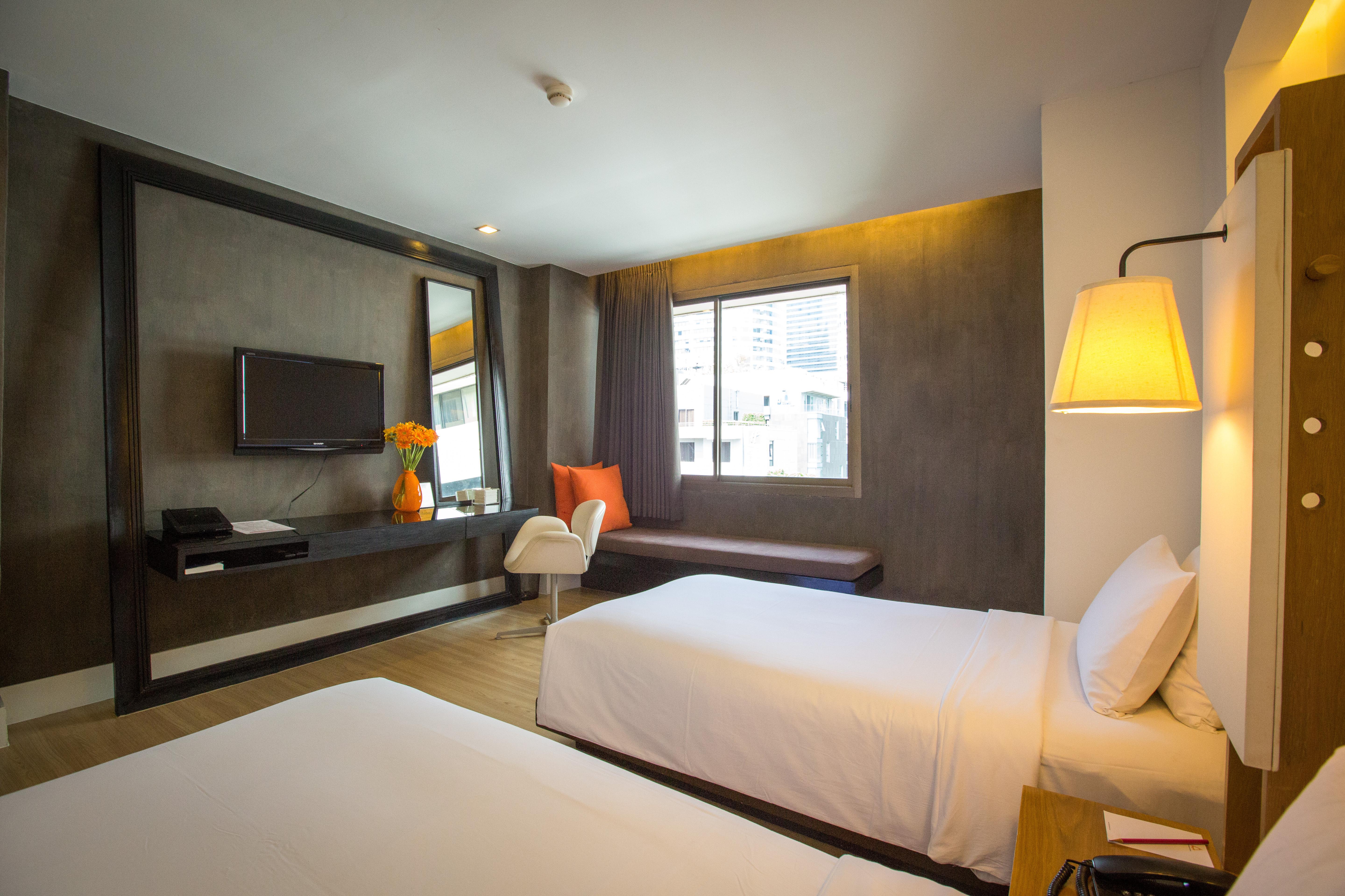 Trinity Silom Hotel Bangkok Exterior photo