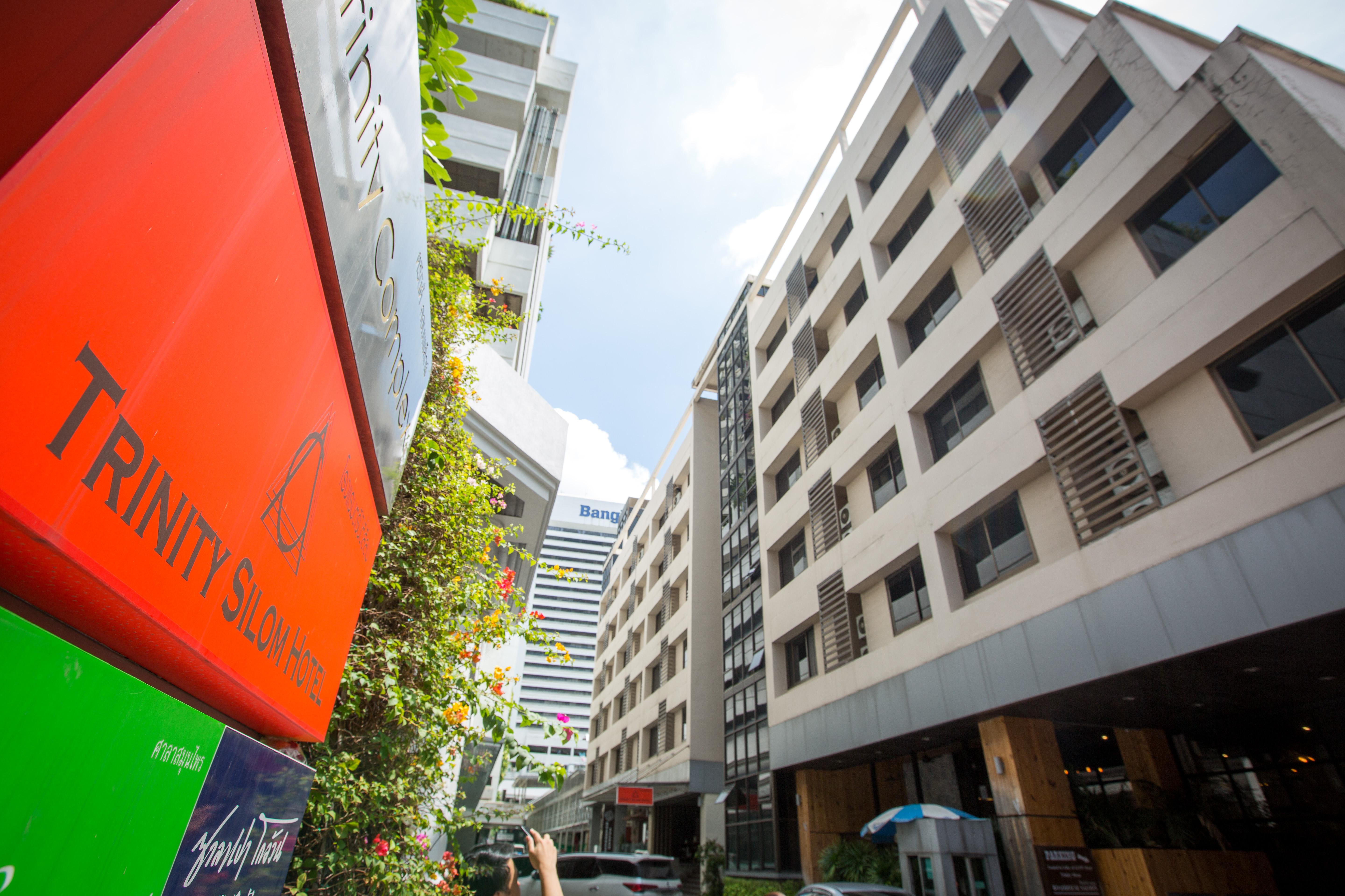 Trinity Silom Hotel Bangkok Exterior photo