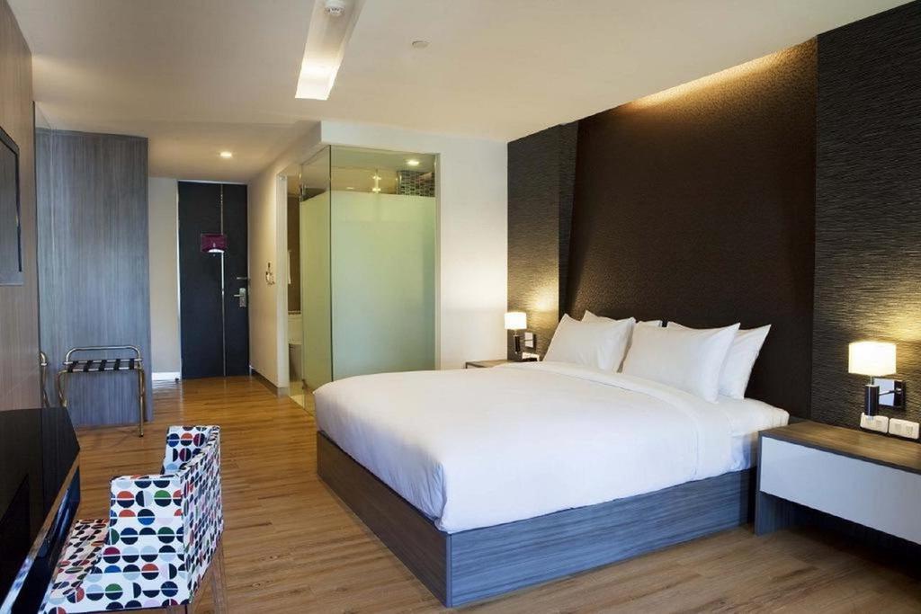 Trinity Silom Hotel Bangkok Exterior photo