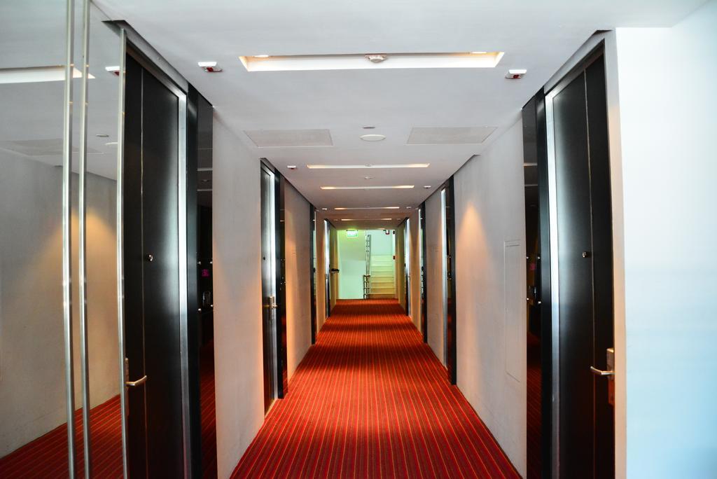 Trinity Silom Hotel Bangkok Exterior photo